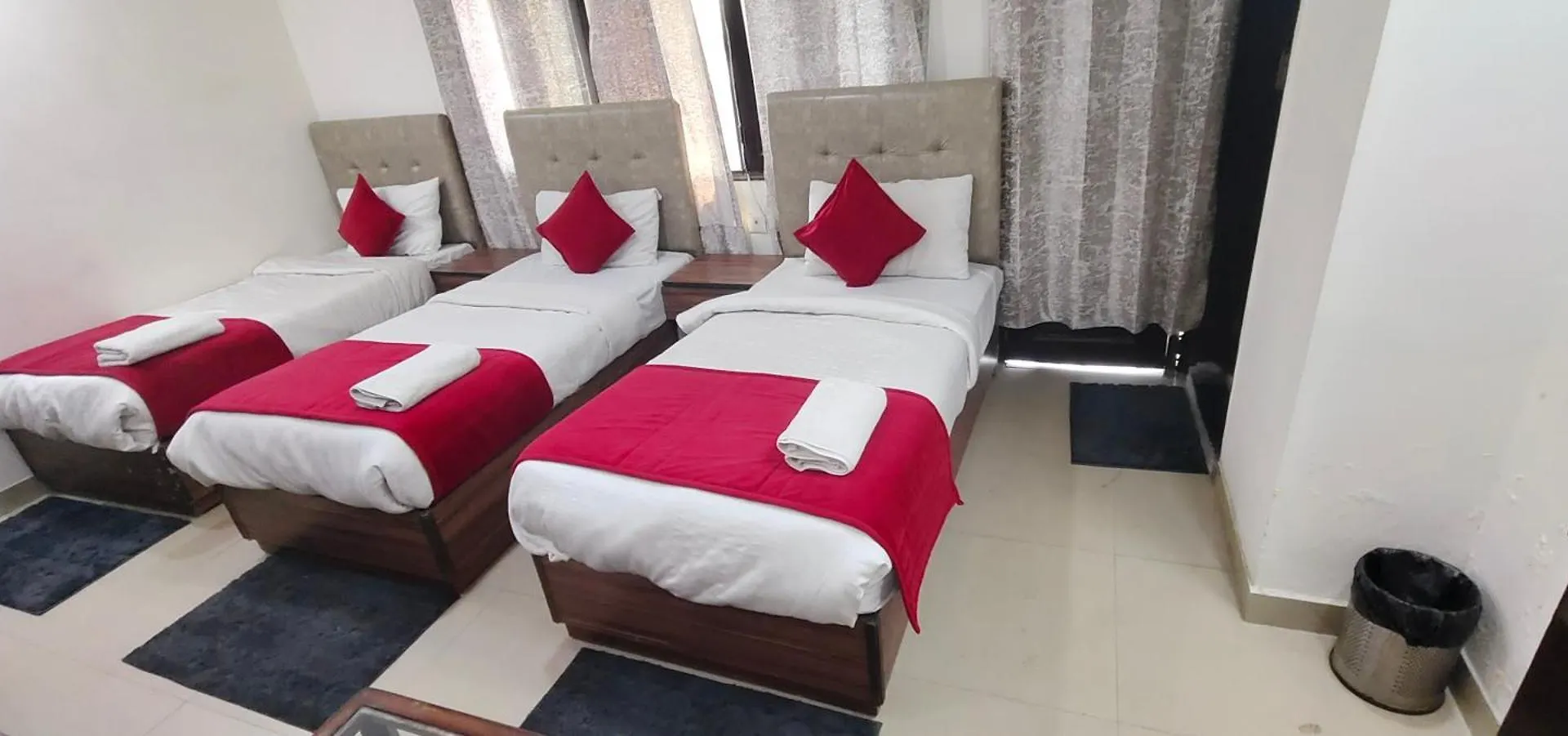 Hotel Paramont Inn Airport New Delhi