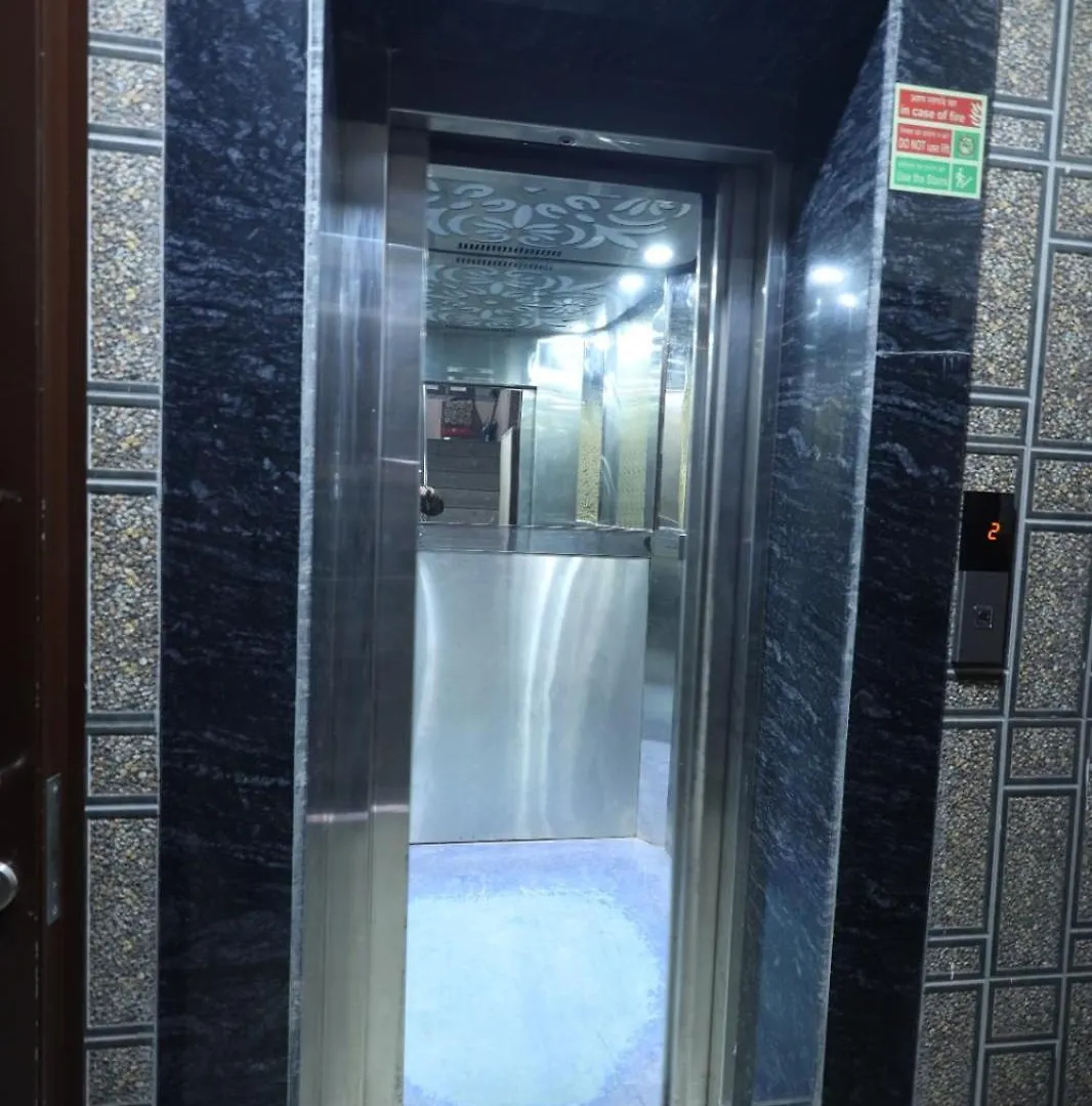 Hotel Paramont Inn Airport New Delhi 4*,  India
