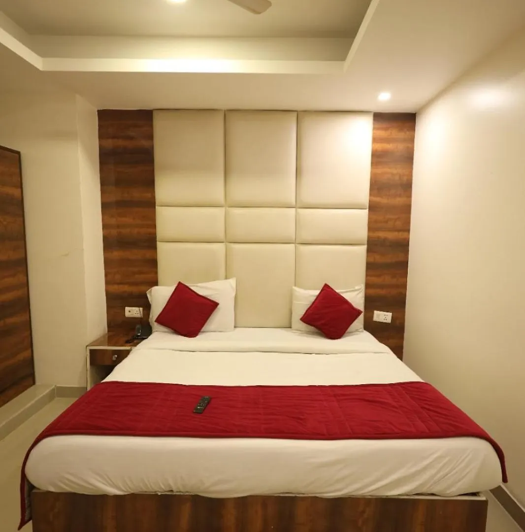 Hotel Paramont Inn Airport New Delhi