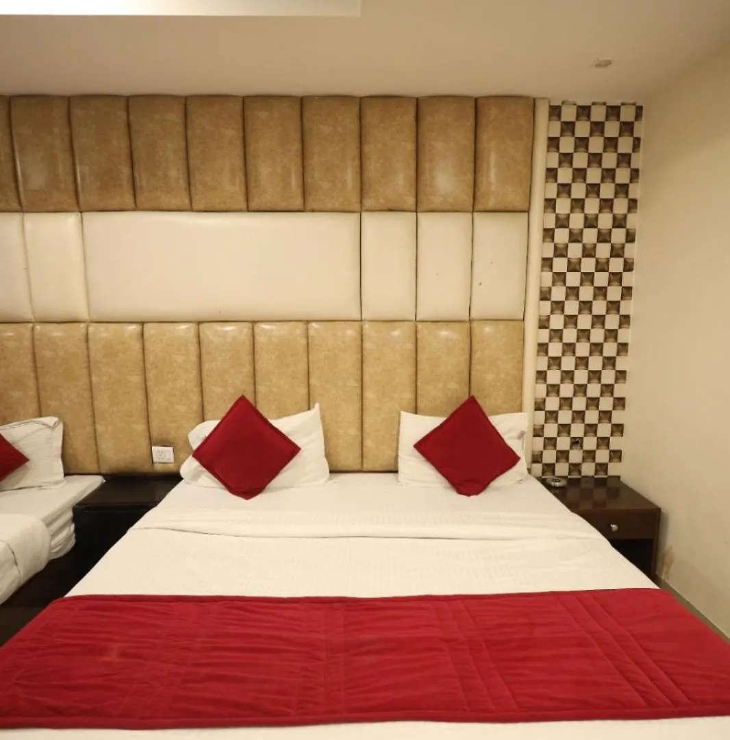 Hotel Paramont Inn Airport New Delhi