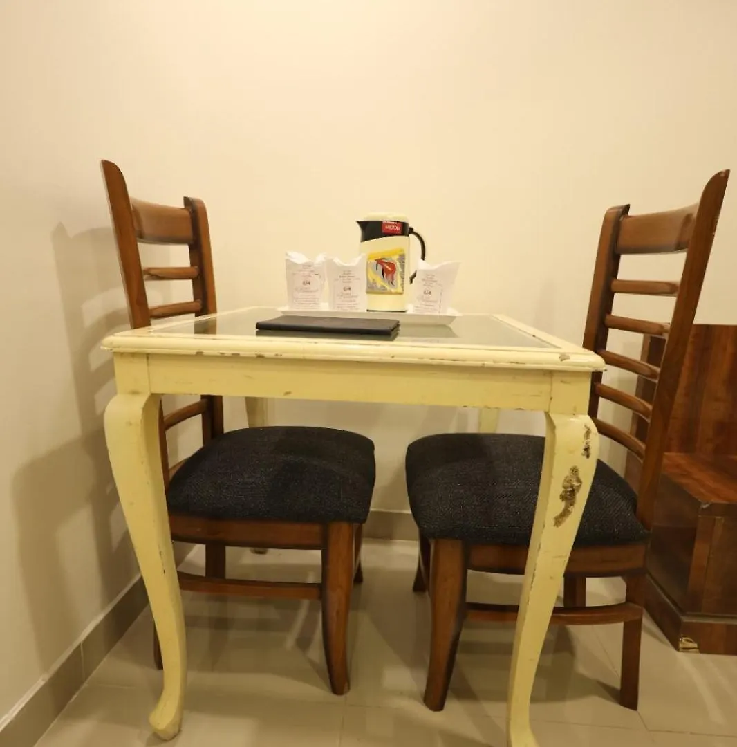 Hotel Paramont Inn Airport New Delhi 4*,