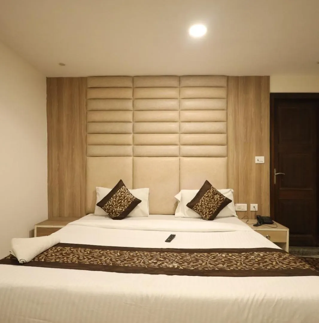 Hotel Paramont Inn Airport New Delhi